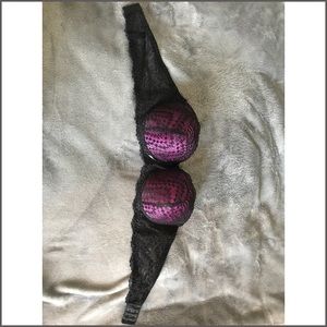 Strapless push up bra